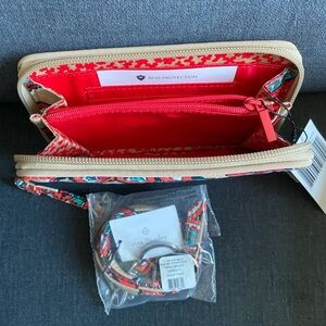 Vera Bradley Zip Around Wallet Tan Floral BRAND NEW RFID Protection Leather Tag